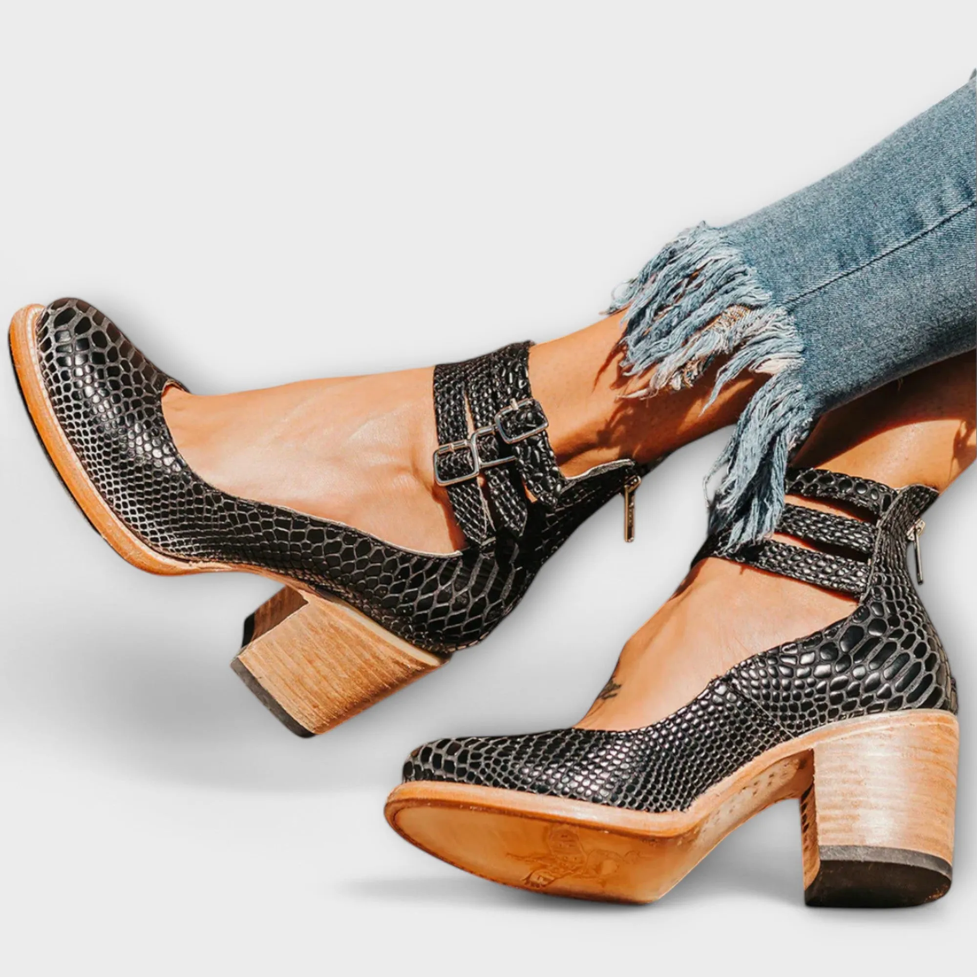 Liana Vintage Heels